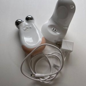 NuFACE Trinity Facial Toning Device